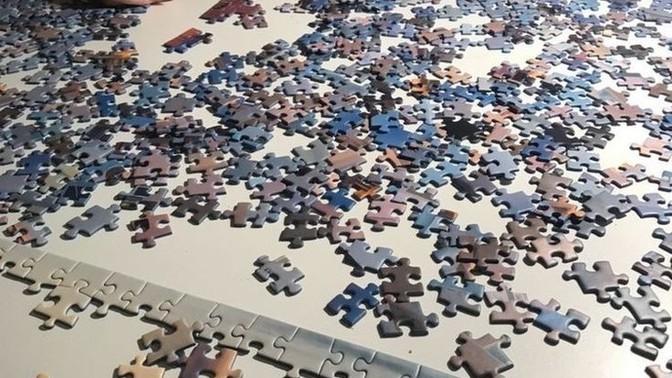 Saatlerce yaptığınız puzzle'ı bozsam tepkiniz ne olurdu?