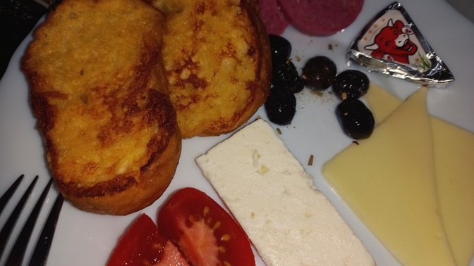 Senin kahvaltı tabağında olmazsa olmaz yiyecek ne😋?