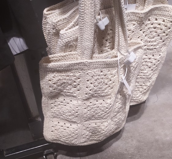 Sizce bu çantaya 400 TL verilir mi?