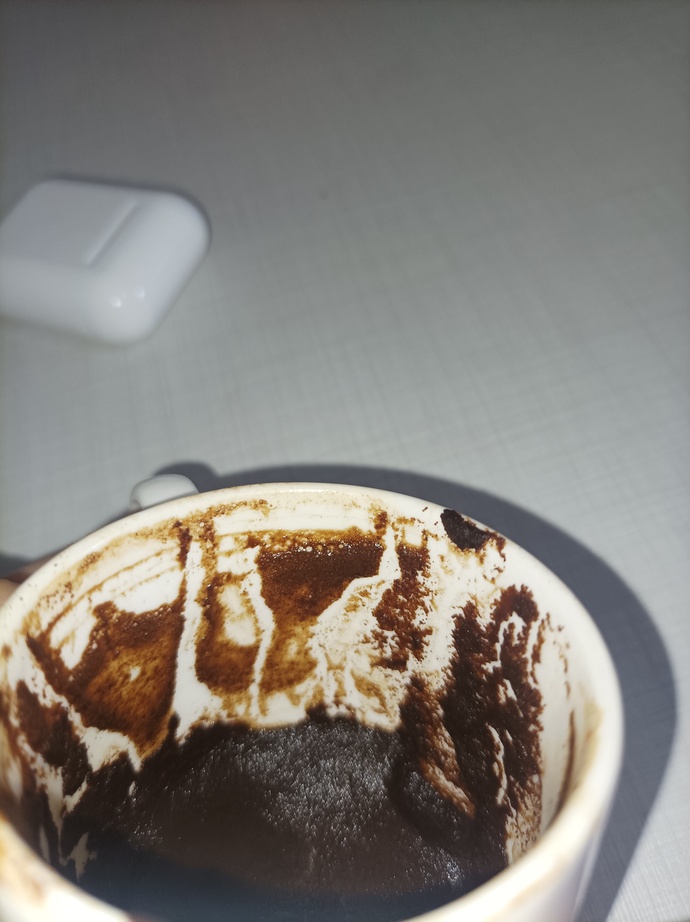 Kahve falı bakabilen var mı?