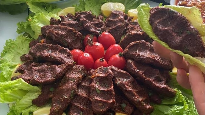 Çiğköfteyi etli seversiniz etsiz mi?