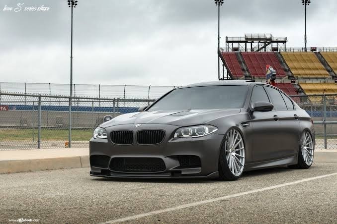BMW F30 mu güzel, F10 mu?