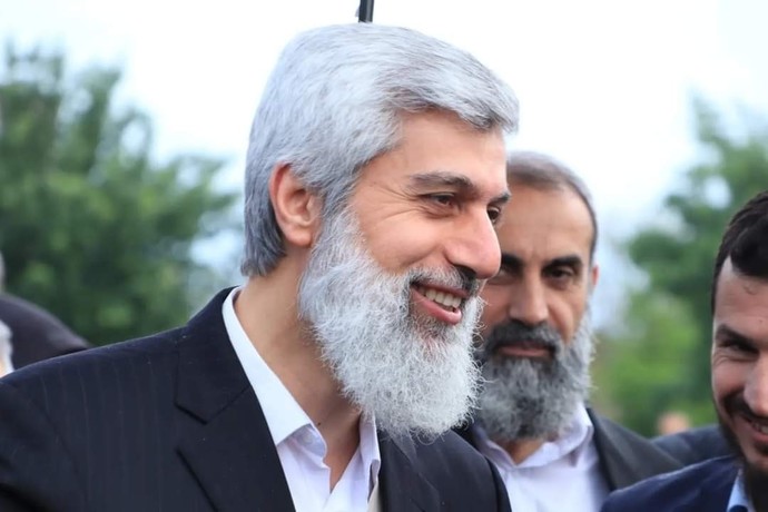 Merhaba Furkan vakfı Alpaslan Kuytul Hoca efendi için ne düşünüyorsunuz?