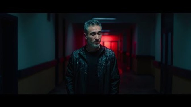 Geceye bir şarkı veya söz bırakır mısın?
