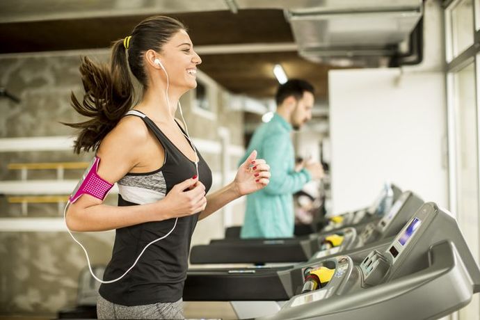 Spor yaparken hangi müzikleri dinlersin?