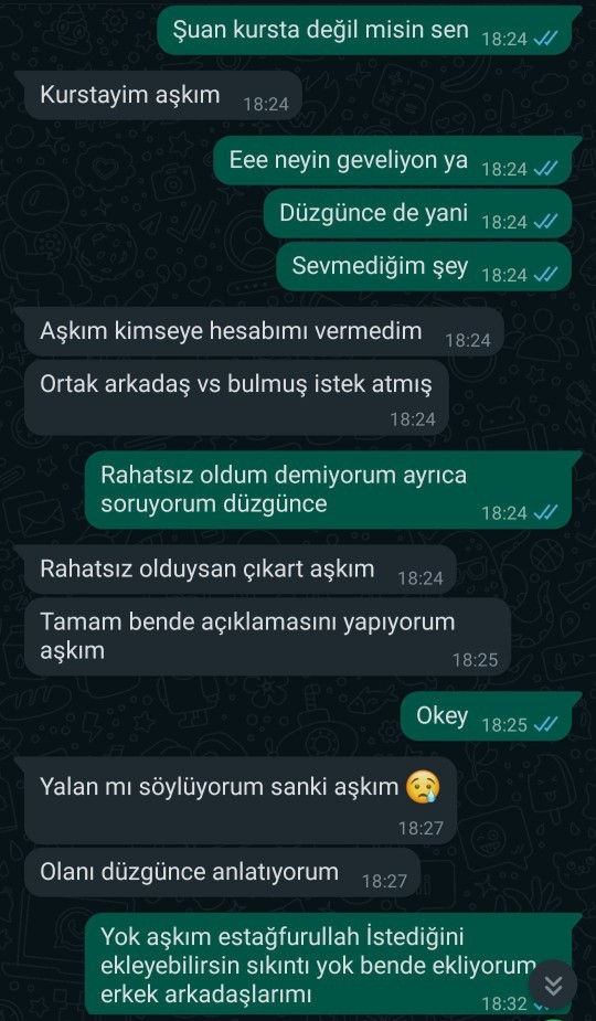 Benimle ciddi düşünen sevgilim İngilizce kursundaki kızları ekleyip duruyor bugün yine eklemiş napmaya çalışıyor anlamıyorum?