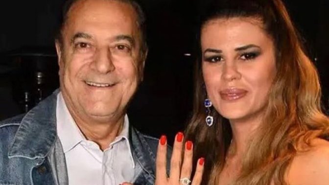 Ünlü sunucu Mehmet Ali Erbil ve 26 yaşındaki sevgilisi Gülseren Ceylan, Yeniköy'deki evlerinde dini nikah kıydı. Ne Düşünüyorsunuz?
