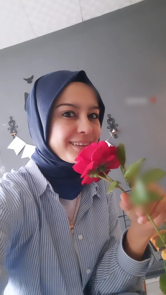 Siz çiçek misiniz böcek mi?