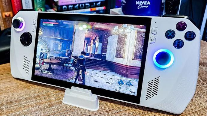 Gamerlar Toplanın, sizce Asus Rog Ally Z1 Extreme mi yoksa Lenovo Legion go mu?