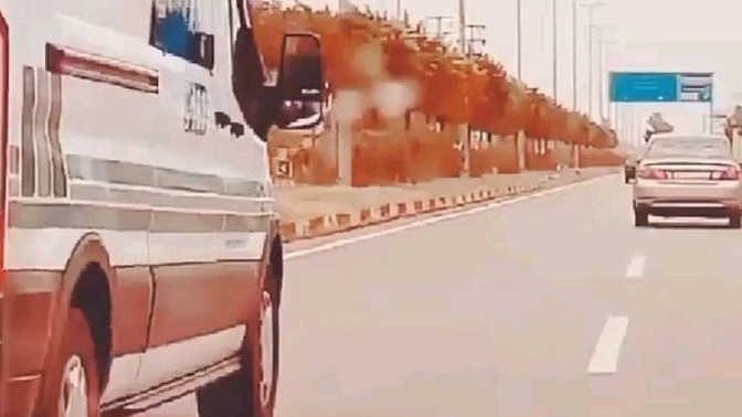 Yarın öleceğimizi bilsek tüm kırgınlıkları unuturuz. Ama biz sonsuza kadar yaşayacakmış gibi, kırıcı ve gururluyuz, neden böyleyiz?