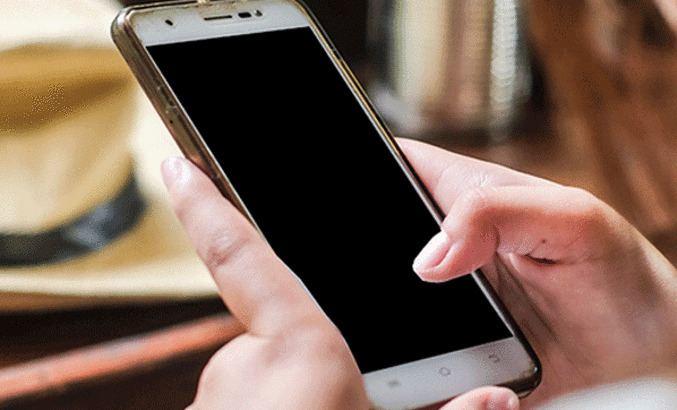 Sevgilinizin telefonunuzu kontrol etmesine izin verir miydiniz?