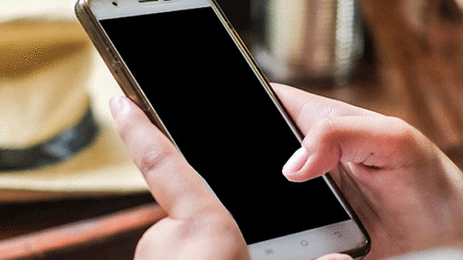 Sevgilinizin telefonunuzu kontrol etmesine izin verir miydiniz?