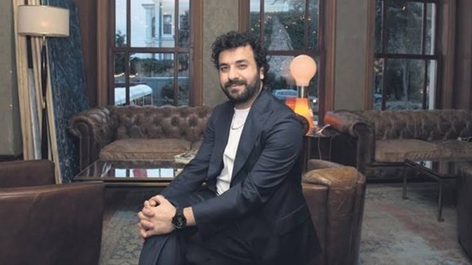 Hasan Can Kaya, Konuşanlar'ı Oxford Üniversitesi'nde çekti! Konuşanları izliyor musunuz?