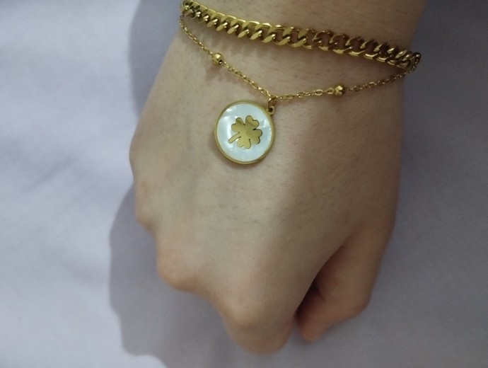 Çelik bileklik aldım sizce nasıl değiştirsem mi?