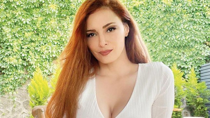 Cidden anlamıyorum bütün erkekelr neden mine tugayı çok beğeniyor?