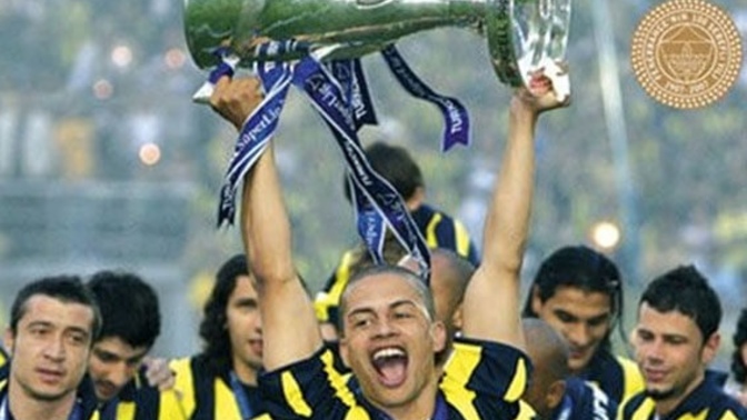 Arkadaşım Fenerbahçe’nin şampiyon olacağını rüyasında görmüş. Sizce inanmalı mıyım?