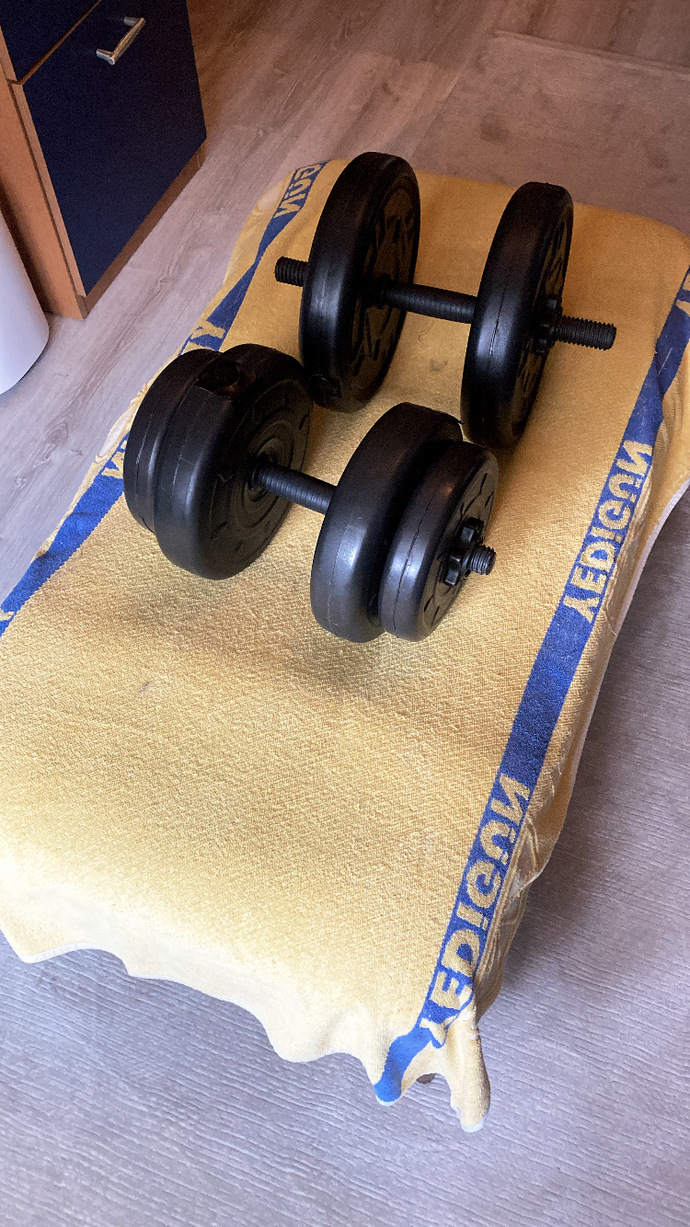 Kimler evinde spor yapıyor?
