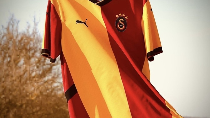 Galatasaray’ın yeni sezon forması olacağı söylenen formanın tasarımını nasıl buldunuz?