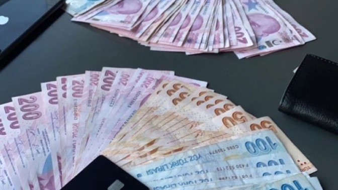 Kadınları etkilemenin tek yolu para mıdır?