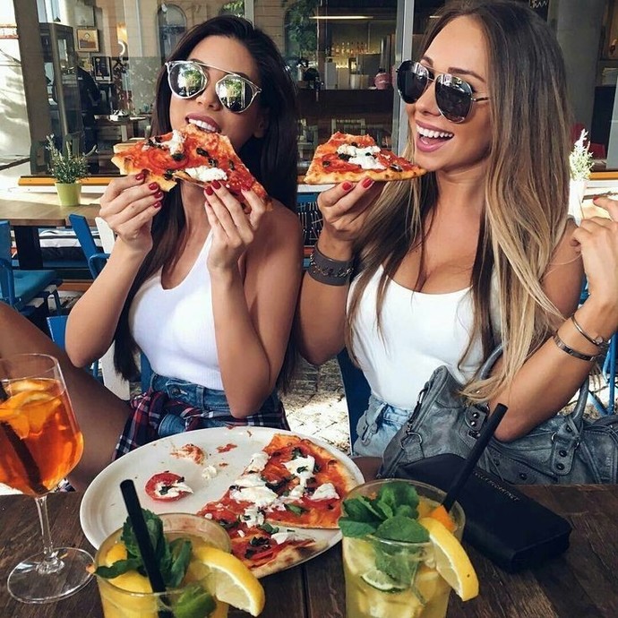 KSden hangi üye ile pizza yemek isterdin?