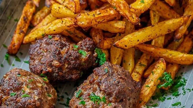 Olmazsa olmaz dediğiniz bir yemek var mı?