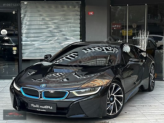 Flörtüme "eski nişanlımın BMW arabası vardı" dedim. Kırılmış mıdır?