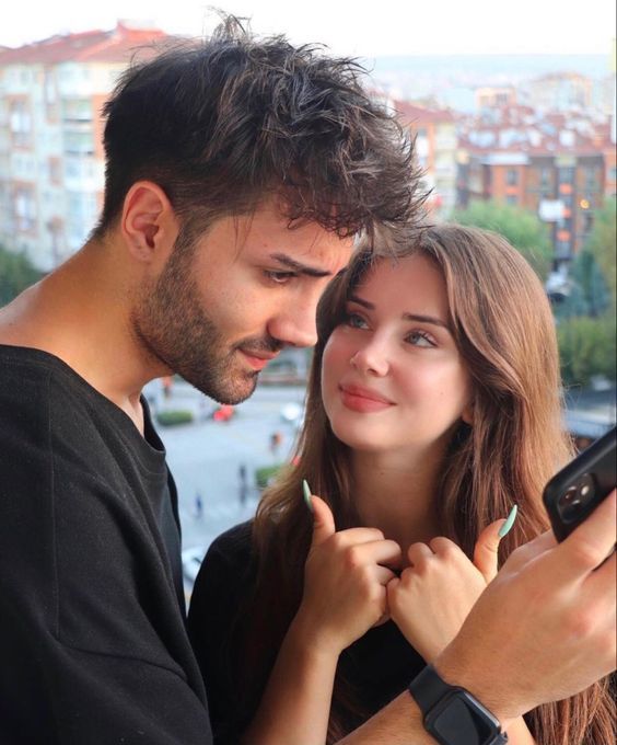 Bu hayatta yakışıklı bir erkeğe red cevabı veren kadın var mıdır?
