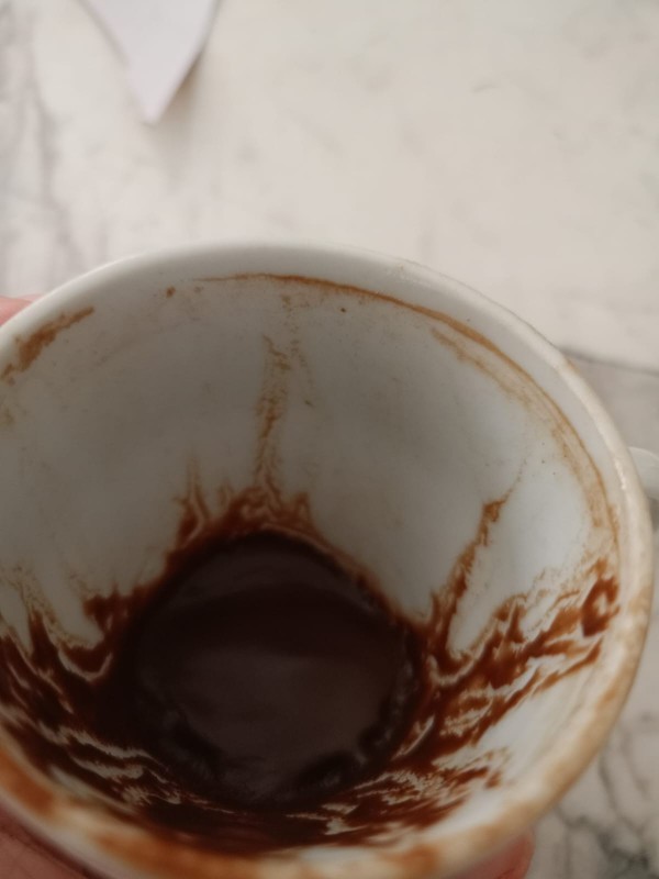 Falıma bakacak olan var mı ya?