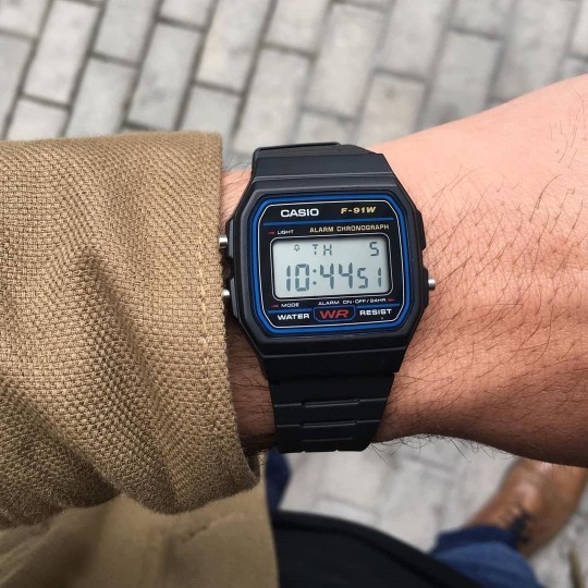 Casio F-91W efsanesini kimleriniz hatırlıyor kullandınız mı ve nasıl Saat di sizce?