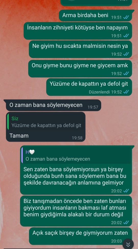 Sevgilim kıyafetime karışıyor saçma sapan kıskançlıklar yapıyor napmam lazım?