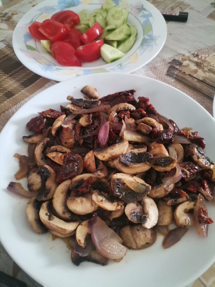 Ben çok acıkıyorum ne yapmalıyım?