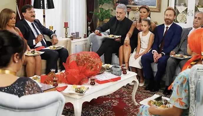 Türk aile gelenekleri ile alakalı en saçma bulduğunuz gelenek nedir?