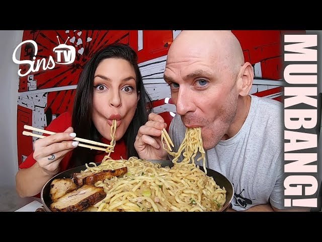 Gece gece noodle yiyen kızdan olur mu jdj?
