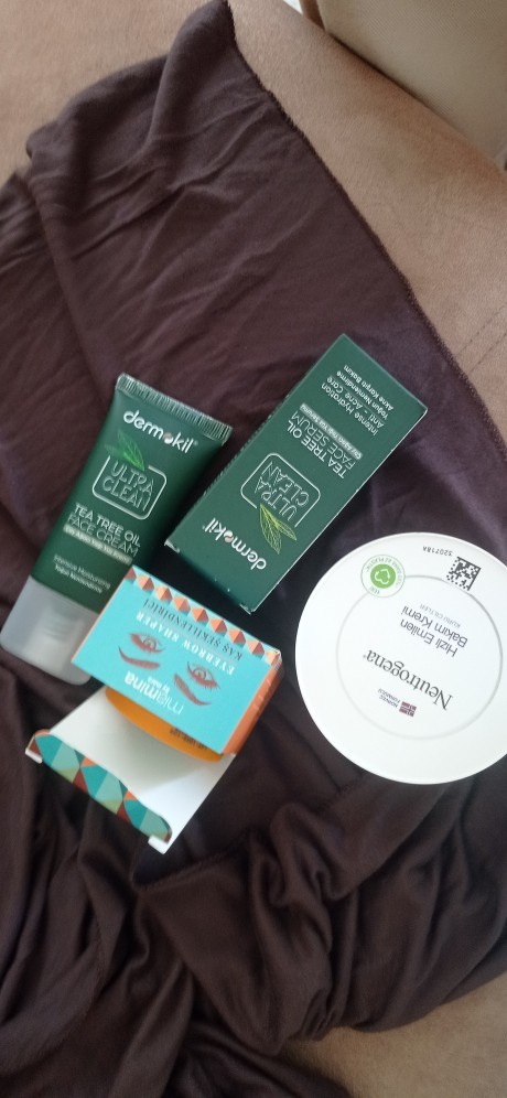 Kızlar bu ürünleri kyllanan var mı özellikle serum?