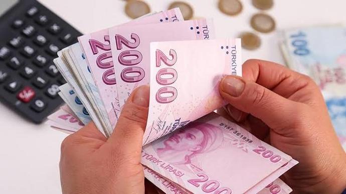 Asgari ücretli birini sever miydiniz?