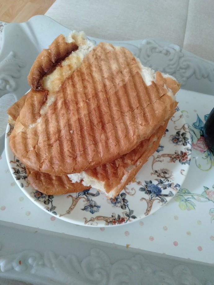 Kasarli Tost seven var mı?