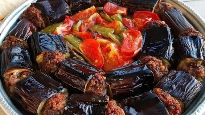 Patlıcan kebabı yapmasını biliyor musunuz? Biri tarif versin 🤪?