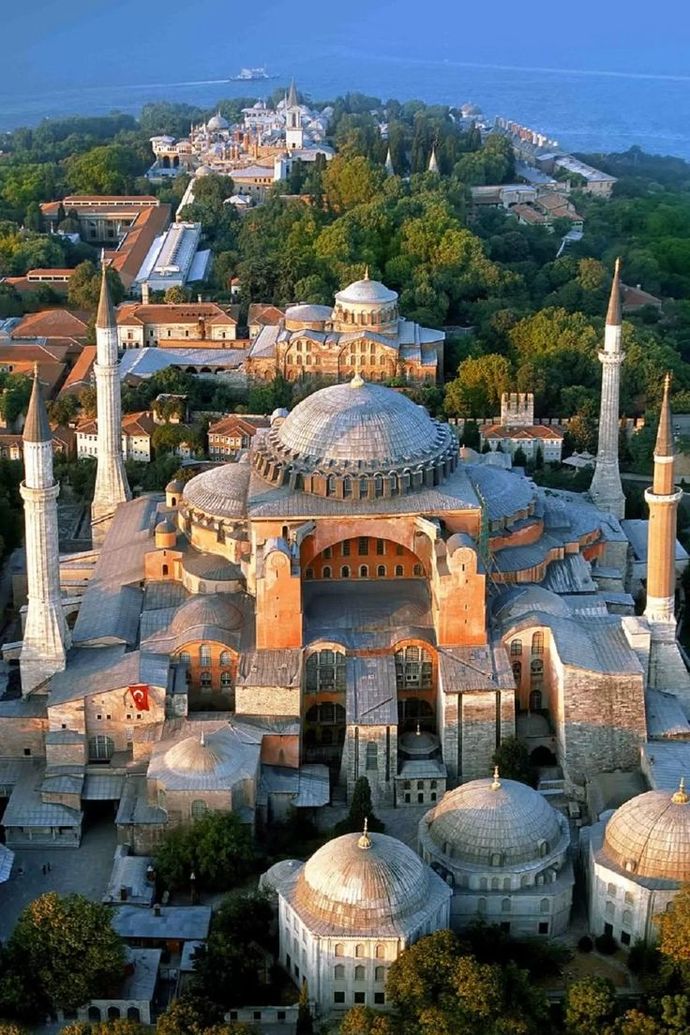 İlber Ortaylının görülmesi gerektiğini söylediği yapılardan hangisini gördünüz?
