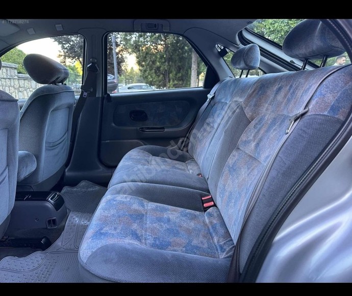 Renault Laguna 1 Nasıl Araba sizce sizlere göre?