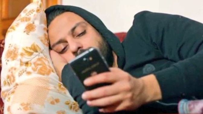 Erkekler ciddi ilişki bittikten sonra kızı stalklar mı?
