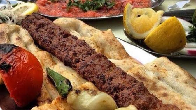 Adana kebap sever misiniz?