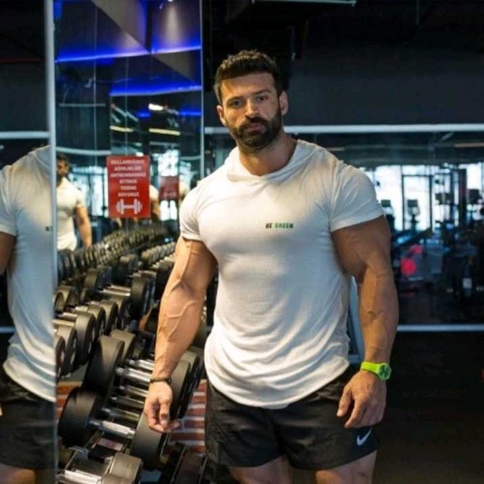 Beyler neden bu kadar yakışıklı değilsiniz?