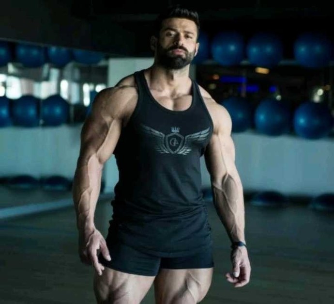 Beyler neden bu kadar yakışıklı değilsiniz?