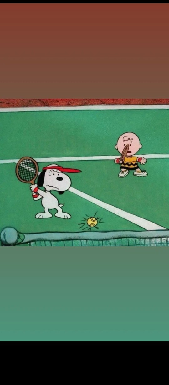 Kız arkadaşınız mini etekle tenis oynayabilir mi?