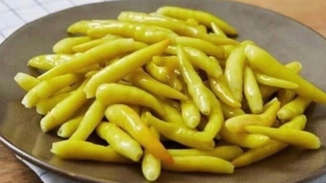 Acı biber turşusunu en çok neyle yemeyi seversiniz?