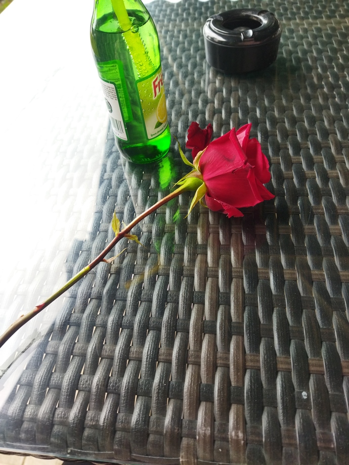 O kadar yakışıklıydı ve tatlıydı ki zevkle kabul ettim 😄