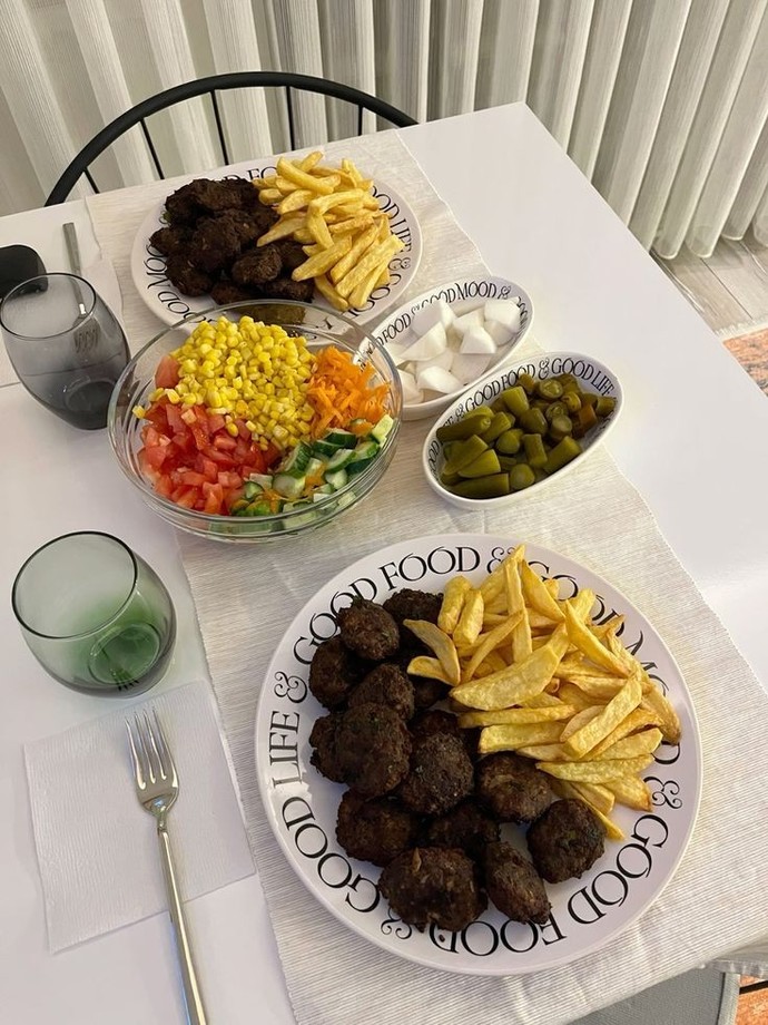 Köftenin yanına en çok neyi yakıştırıyorsunuz?