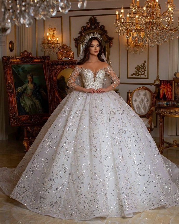 Sizce hangi model gelinlik daha güzel?