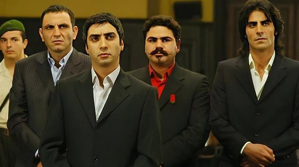 Dostunuzun düşmanı, düşmanınız mıdır?