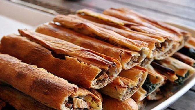 Bafra Pidesi, Taste Atlas 2024 yılının en iyi 100 ekmeği listesine ilk sıradan girdi. Pide seviyor musunuz?